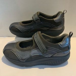 Skechers Shape Ups MaryJane Hyperblast Shoes